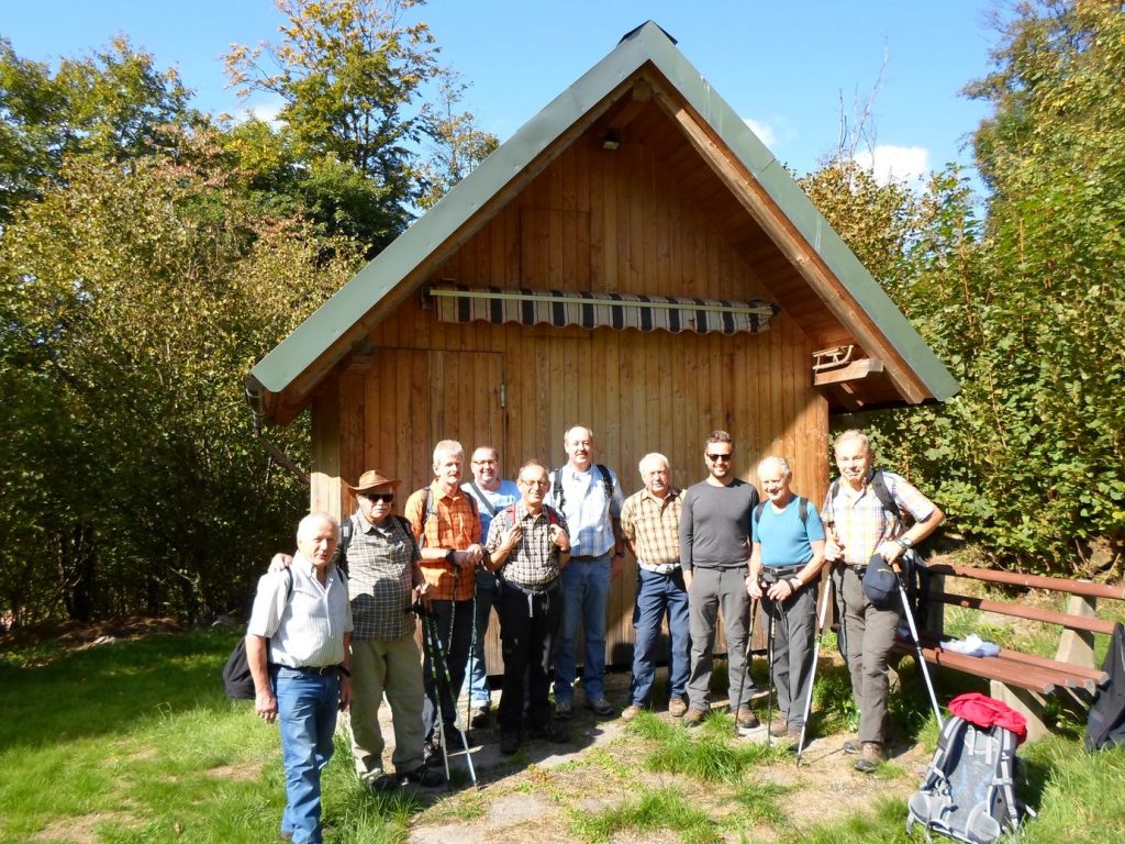 Brunnen- und Hüttenwanderung der Jedermänner (2)