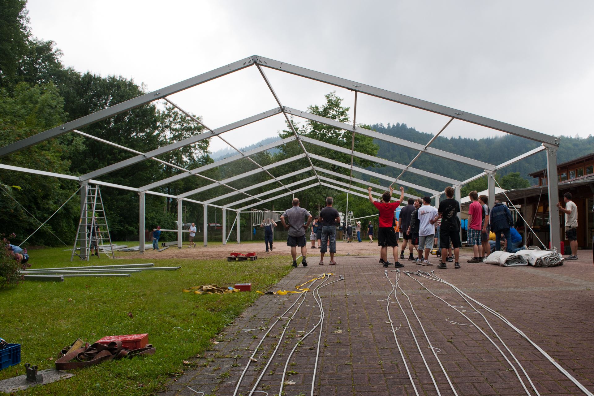 100-jähriges Jubiläum, Zeltfest: Aufbau und Probe (31)
