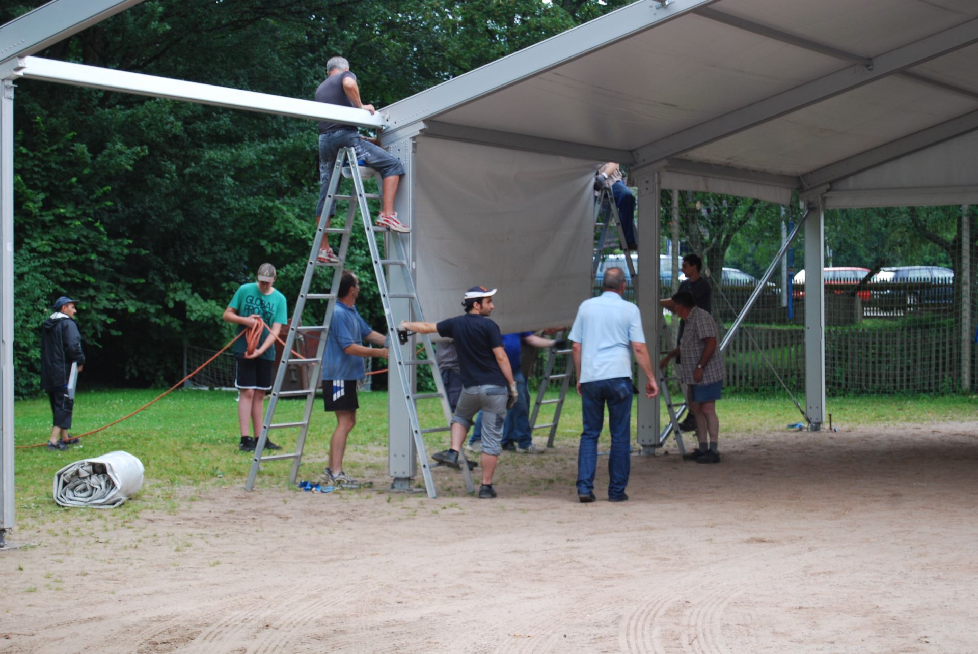 100-jähriges Jubiläum, Zeltfest: Aufbau und Probe (35)