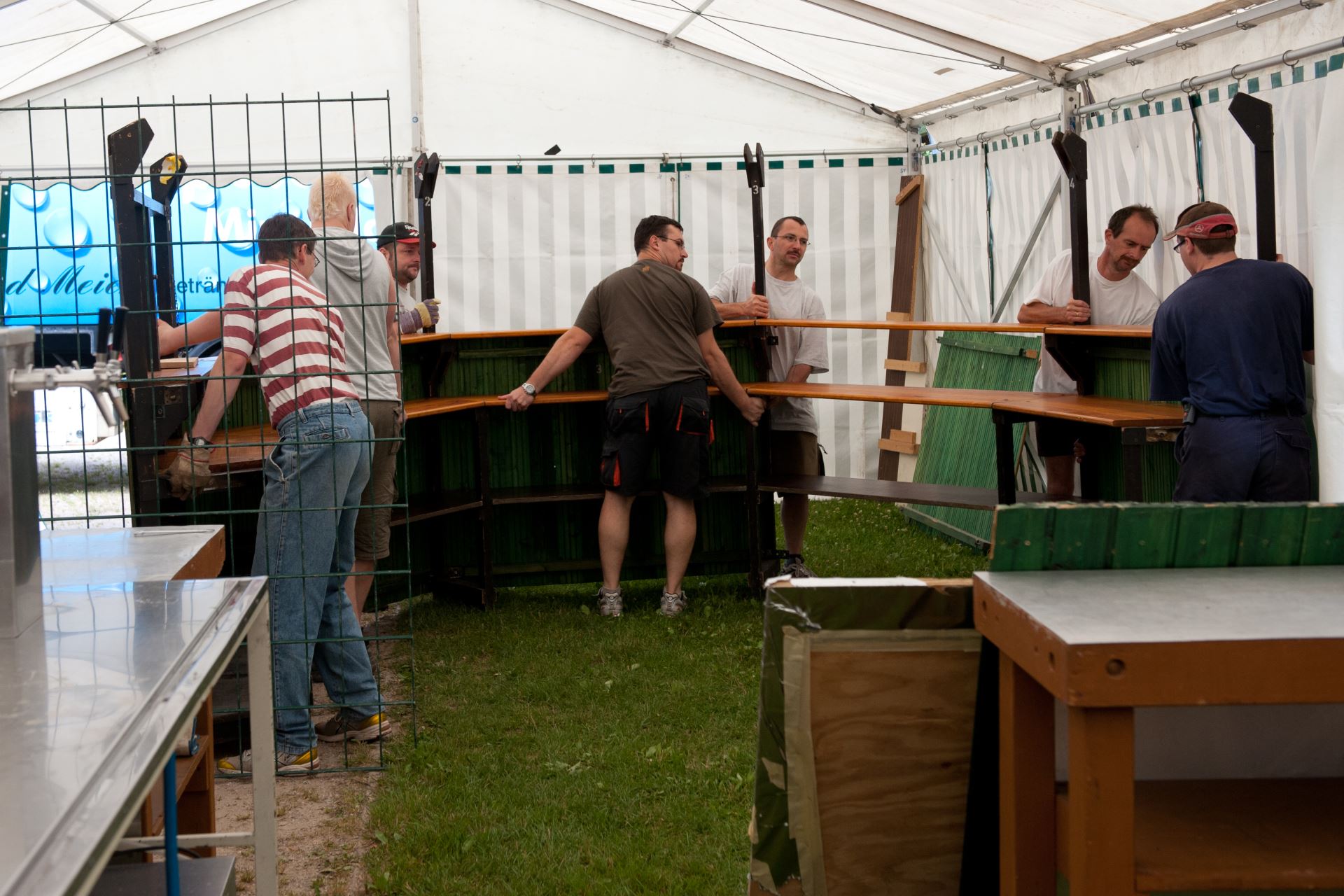 100-jähriges Jubiläum, Zeltfest: Aufbau und Probe (37)