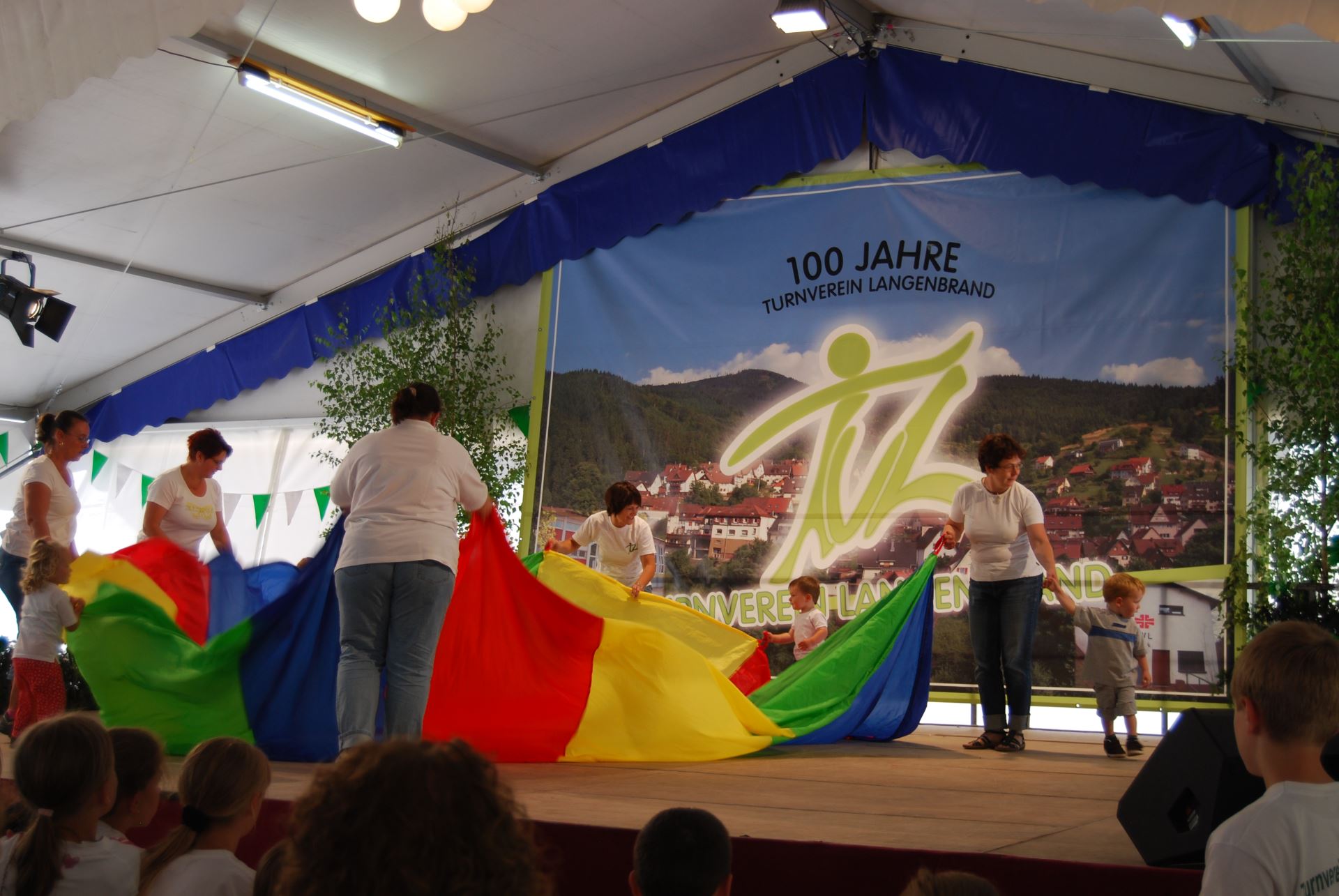 100-jähriges Jubiläum, Zeltfest: Festausklang (035)