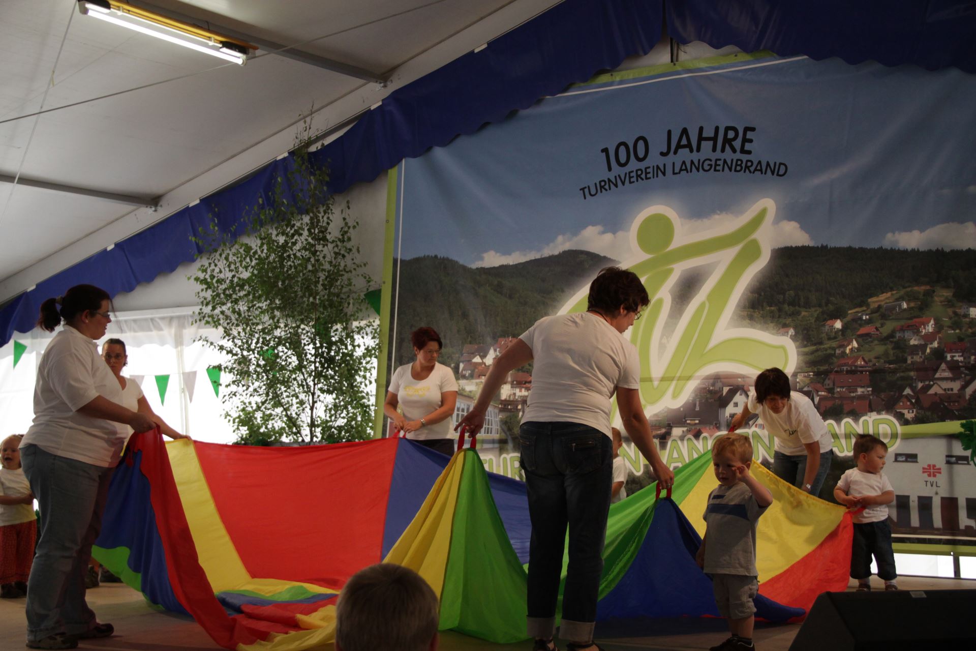 100-jähriges Jubiläum, Zeltfest: Festausklang (051)