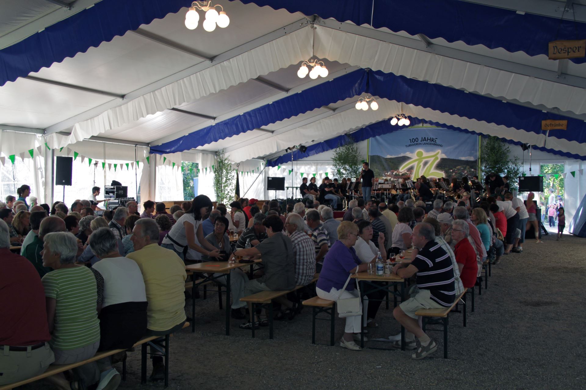 100-jähriges Jubiläum, Zeltfest: Festausklang (098)