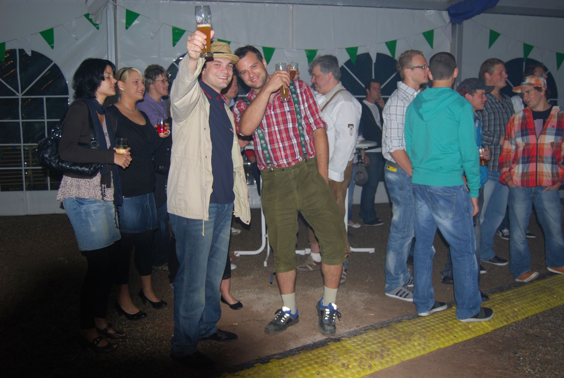 100-jähriges Jubiläum, Zeltfest: Summernight-Party (07)