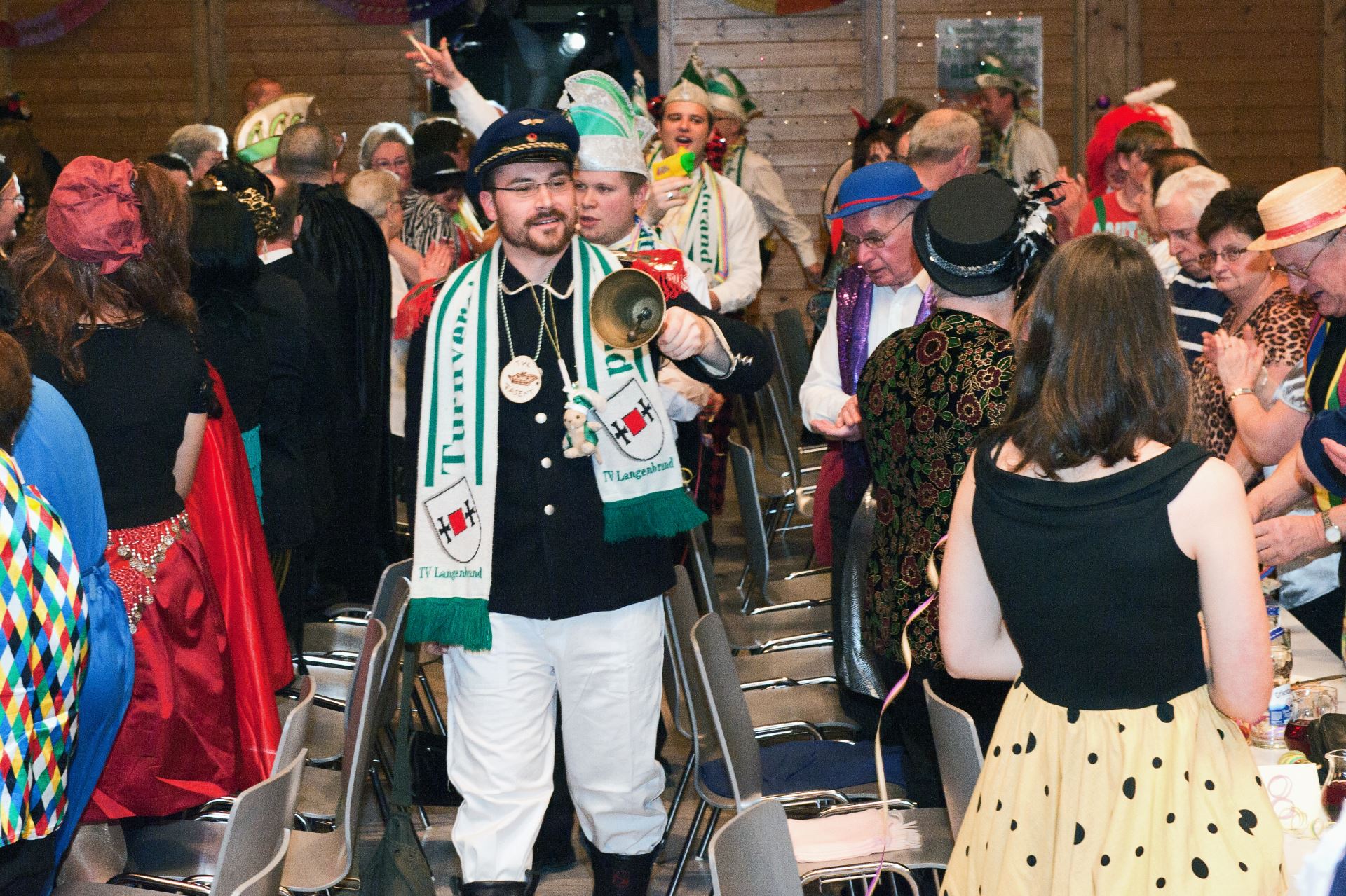 Fasentsitzung in Langenbrand 2011 (001)