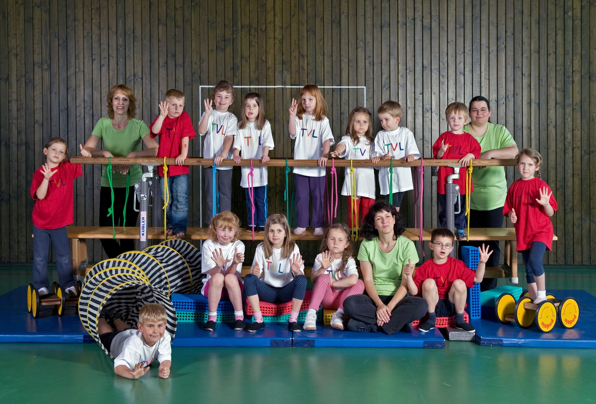 Gruppenbild, Kinderturnen im Jahr 2010